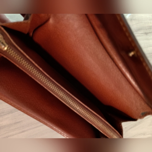 LOUIS VUITTON Monogram Portefeuille Sarah Long Wallet